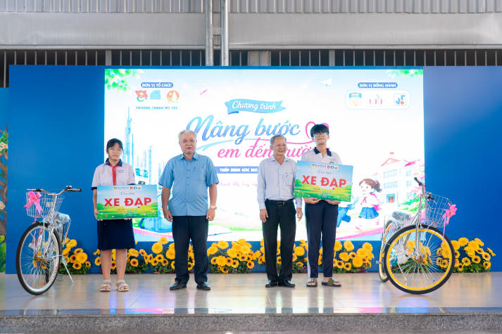 25 ngày Mùa hè xanh HUTECH: Nhiều công trình ở lại, vô vàn giá trị lan tỏa 62