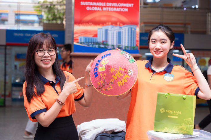 [Ảnh] Rộn ràng chuỗi hoạt động chào tuổi mới, lan tỏa khí thế và khát vọng vươn xa 293