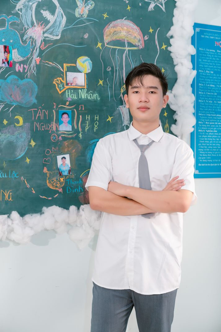 Gương mặt tân sinh viên Tô Tấn Nguyên: Tân thủ khoa Công nghệ ô tô điện đầy đam mê và nhiệt huyết 23