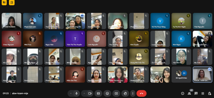 Giải mã hai hướng đi: Giảng dạy và Biên phiên dịch cùng sinh viên Khoa Hàn Quốc học 56