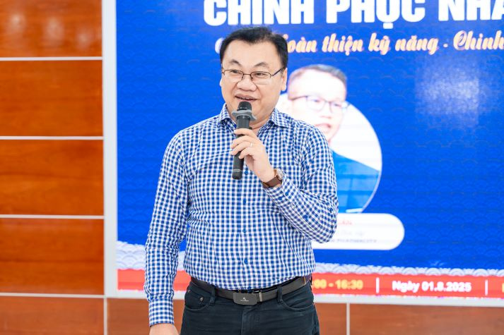 [Video] Update kỹ năng thực tiễn, sinh viên Khoa Dược tự tin khởi đầu hành trình sự nghiệp 105