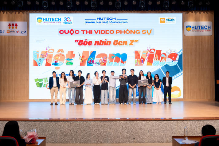 [Video] Khi sinh viên PR HUTECH kể chuyện “đời” bằng lăng kính phim phóng sự 263