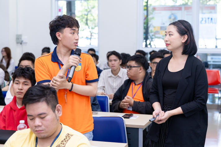 IT-ers HUTECH rèn kỹ năng viết CV tiếng Anh, tự tin chinh phục nhà tuyển dụng 49