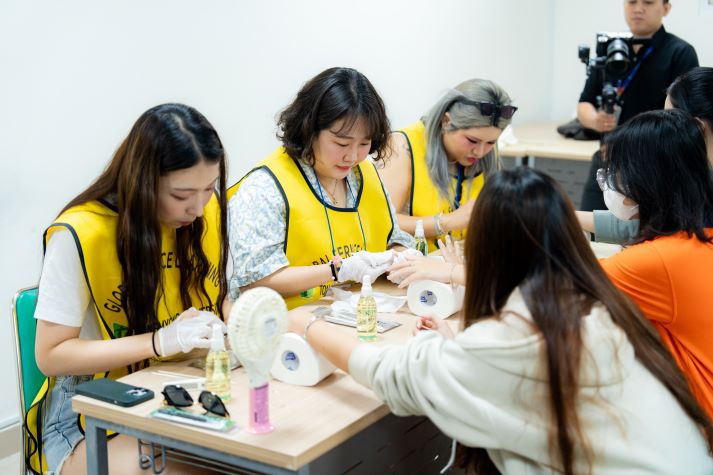 Sinh viên HUTECH giao lưu, tham gia hoạt động tình nguyện thú vị cùng sinh viên Hàn Quốc 122