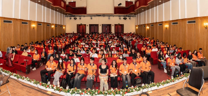 Sinh viên ngành Truyền thông đa phương tiện trải nghiệm không gian âm nhạc cổ điển tại Nhạc Viện TP.HCM 9