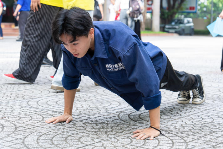 Sinh viên Viện Kỹ thuật bứt phá năng lượng tại “HUTECH Youth Power” 28
