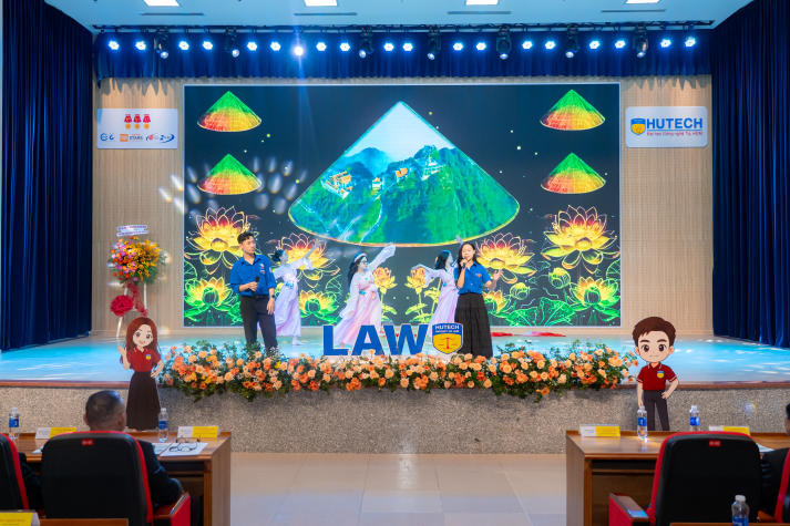 Tân sinh viên Khoa Luật khóa 2025 chính thức bước vào hành trình chinh phục kiến thức pháp lý