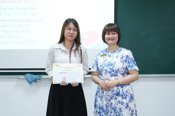 Khoa Nhật Bản học HUTECH tổng kết và phát động phong trào Nghiên cứu khoa học năm học 2023-2024 54