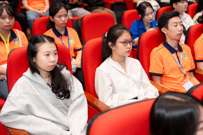 Sinh viên HUTECH viết nên câu chuyện trưởng thành tại “Chắp Cánh - Hành trình bản lĩnh” 58