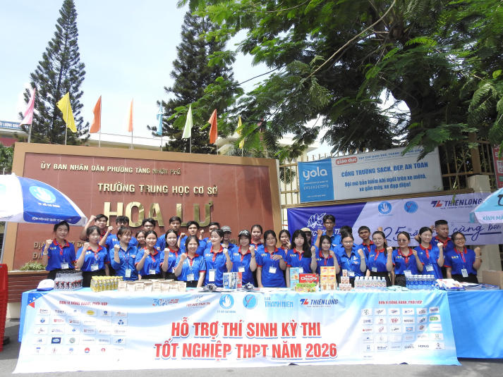 220 tình nguyện viên HUTECH sẵn sàng tiếp sức sĩ tử tại 5 điểm thi tốt nghiệp THPT 2026 9