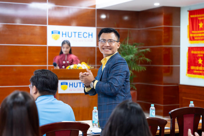 [Video] Thắp lửa khởi nghiệp - Dẫn lối thành công cùng cựu sinh viên HUTECH 44