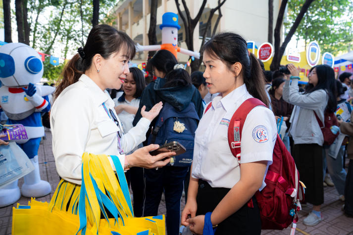 Tư vấn mùa thi 2026 tại Đồng Nai: HUTECH “all-in” bí kíp chọn ngành và chính sách học phí, học bổng cho teen 2k8 94