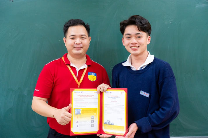 [Video] HUTECH Scholarship Tour 2025: 9 tỉnh thành, 2.000 học bổng và hàng ngàn ước mơ được chắp cánh 111