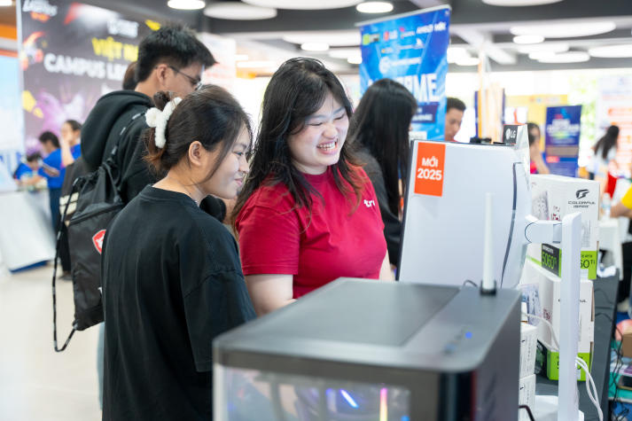 [Video] Khơi nguồn cảm hứng từ công nghệ, tân binh IT-ers HUTECH tự tin bắt đầu hành trình mới 202