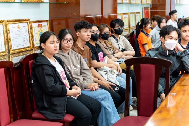 Sinh viên Khoa Truyền thông & Thiết kế HUTECH học kỹ năng tạo dựng ý tưởng từ chuyên gia 49