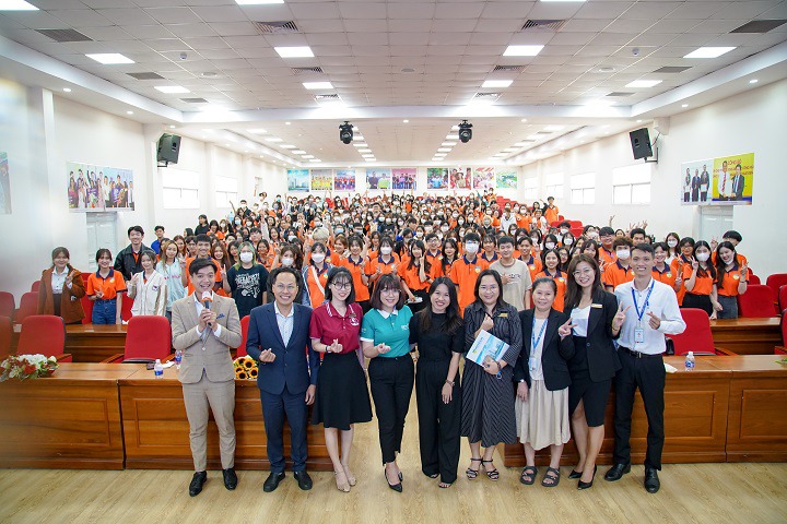 Sinh viên HUTECH khám phá 03 tiêu chí đánh giá từ doanh nghiệp, sẵn sàng chinh phục các nhà tuyển dụng 149