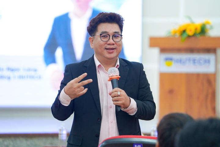 Viện Đào tạo Quốc tế khởi động chuỗi hoạt động chào mừng tân sinh viên "Orientation day of the new school year 2022-2023" 34