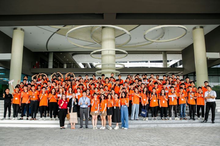 Sinh viên Khoa Công nghệ thông tin HUTECH đi tham quan tại Công ty CP Fujinet System và Công ty FPT Software HUTECH 2