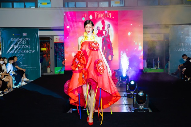Chiêm ngưỡng loạt thiết kế mãn nhãn tại "Fashion show 19" của sinh viên Thiết kế thời trang HUTECH 78