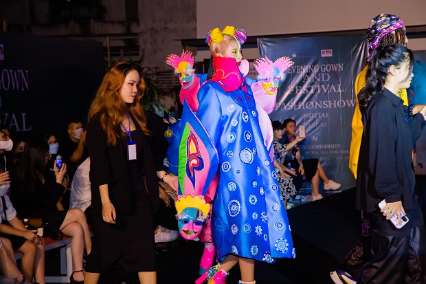 Chiêm ngưỡng loạt thiết kế mãn nhãn tại "Fashion show 19" của sinh viên Thiết kế thời trang HUTECH 108