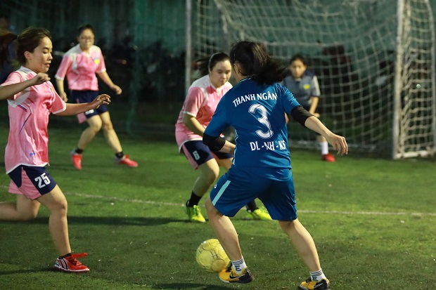 Bản tin HUTECH GAMES 2020: Khoa Nhật Bản học - Hiện tượng Bóng đá nữ tại Vòng bảng 57