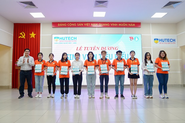 Students of Korea – Vietnam Institute of Technology compete heatedly at the “Korea in my heart” academic competition 81
