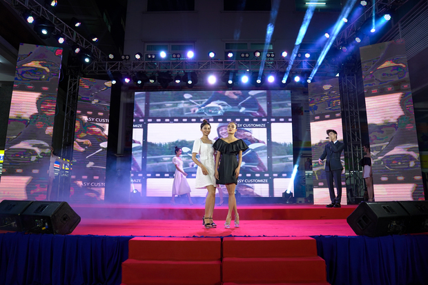 Sinh viên HUTECH hào hứng với “tiệc âm nhạc” cùng Ngô Kiến Huy trong showcase MV 72 phép thần thông 180