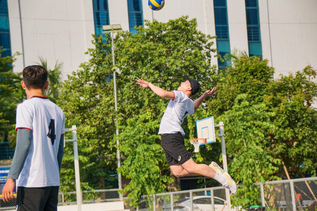 Album ảnh HUTECH Games 2022 - Chung kết Bóng chuyền nam: Khó đoán ngôi vô địch 124