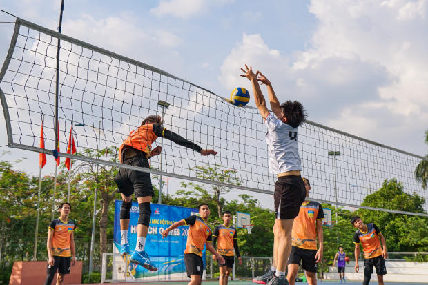 Album ảnh HUTECH Games 2022 - Chung kết Bóng chuyền nam: Khó đoán ngôi vô địch 94