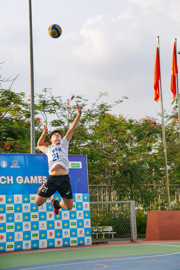 Album ảnh HUTECH Games 2022 - Chung kết Bóng chuyền nam: Khó đoán ngôi vô địch 49