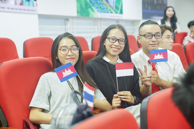 Cùng sinh viên HUTECH “vi vu” qua các nước ASEAN và tìm hiểu cơ hội phát triển ngành du lịch 65
