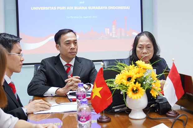 HUTECH Faculty of English signed a memorandum of understanding with PGRI Adi Buana University (UNIPA - Indonesia) 7