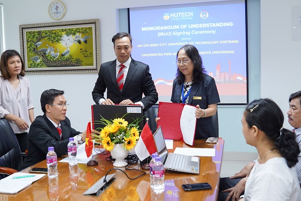 HUTECH Faculty of English signed a memorandum of understanding with PGRI Adi Buana University (UNIPA - Indonesia) 25