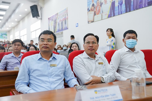 “Dialogue with the CEO” March 2021: The President of Vietnam Tourism Association engages in a dialogue with "future colleagues" at HUTECH 59