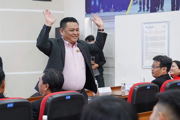 Đối thoại cùng CEO tháng 3/2021: Chủ tịch Hiệp hội Du lịch Việt Nam đối thoại với “đồng nghiệp tương lai” tại HUTECH 22