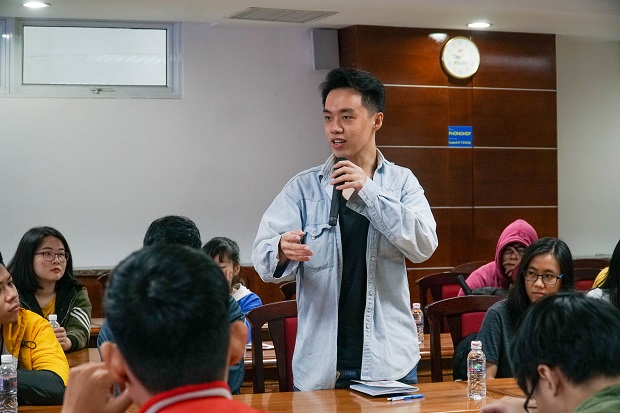 Sinh viên HUTECH tìm hiểu về nhu cầu và thách thức của nghề Biên Phiên dịch tiếng Anh tại Việt Nam 40