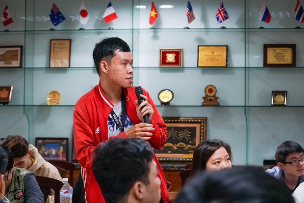 Sinh viên HUTECH tìm hiểu về nhu cầu và thách thức của nghề Biên Phiên dịch tiếng Anh tại Việt Nam 43