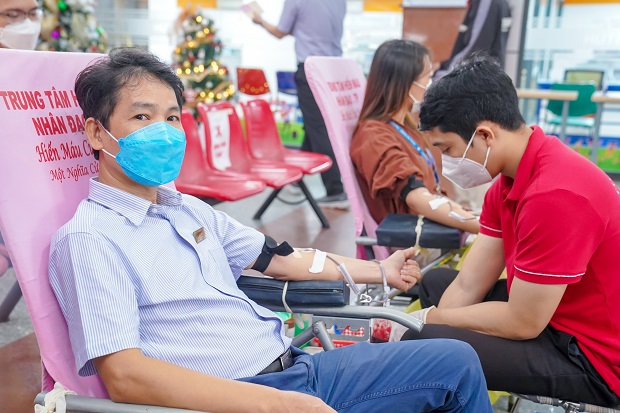 Nhiều cán bộ - giảng viên - nhân viên và sinh viên HUTECH hiến máu tình nguyện trong không khí “5K” 40