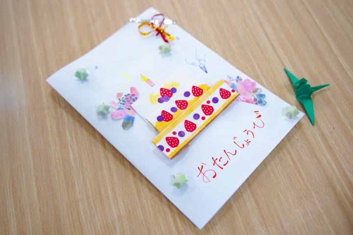 Sinh viên Nhật Bản học tìm hiểu văn hóa quà tặng Nhật Bản qua cuộc thi “Gói yêu thương - Trao hạnh phúc” 99