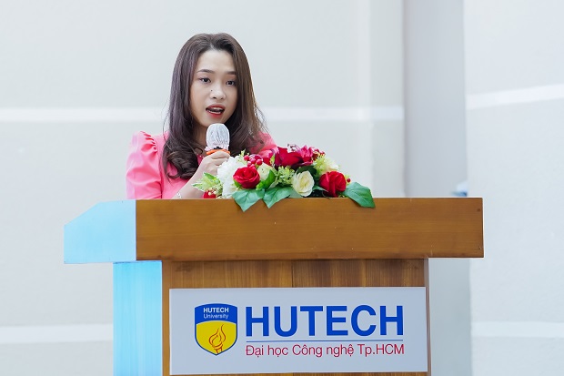 HUTECH kết nạp 19 Đảng viên nhân kỷ niệm 72 năm Ngày Truyền thống Học sinh - Sinh viên Việt Nam 578