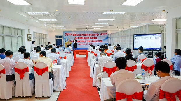 Viện Khoa học Xã hội Nhân văn HUTECH tham dự chương trình kết nối với Cty Vedan Việt Nam 10