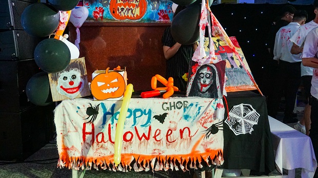 Sinh viên HUTECH khám phá “Thị trấn ma quái” trong đêm Halloween sôi động 55