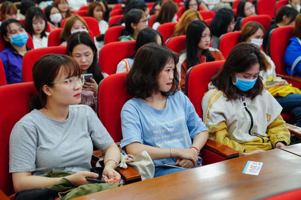 Workshop “Kỹ năng chinh phục doanh nghiệp Hàn Quốc” mang bí kíp bổ ích đến sinh viên Viện Công nghệ Việt - Hàn 78