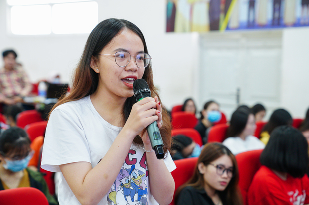 Workshop “Kỹ năng chinh phục doanh nghiệp Hàn Quốc” mang bí kíp bổ ích đến sinh viên Viện Công nghệ Việt - Hàn 102
