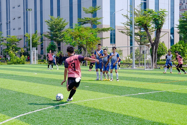 HUTECH Games 2021 - The Faculty of Civil Engineering becomes the new Champion of Men's Football after a spectacular comeback 35