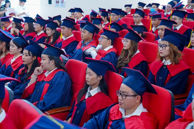 “Chuyến đò” tốt nghiệp đầu tiên năm 2021 đưa sinh viên thuộc 11 Khoa/Viện HUTECH cập bến 157