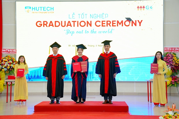 “Chuyến đò” tốt nghiệp đầu tiên năm 2021 đưa sinh viên thuộc 11 Khoa/Viện HUTECH cập bến 176