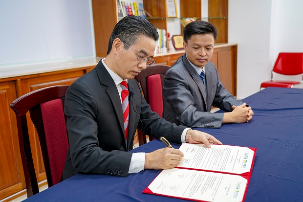 Viện Công nghệ Việt - Nhật (VJIT) ký kết MOU với Học viện EHLE (Nhật Bản) 19