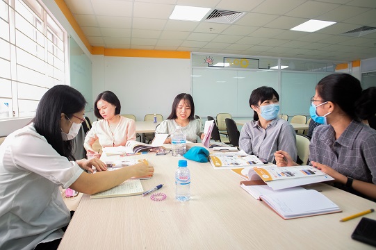 Giảng viên VJIT tập huấn thiết kế giờ học theo giáo trình MARUGOTO 25