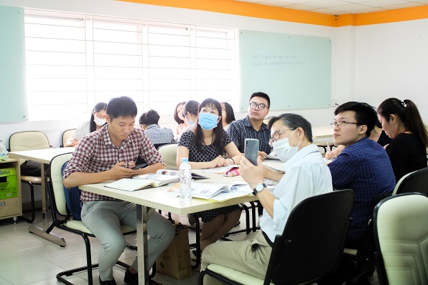 Giảng viên VJIT tập huấn thiết kế giờ học theo giáo trình MARUGOTO 19